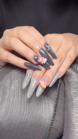 『チップ長さだし』マグネットまたはフラッシュワンカラー　プラス好きなパーツ2個　オフあり場合＋660円