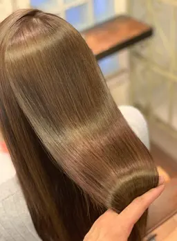 超ダメージ〜外国人並みの縮毛にも対応可能縮毛矯正