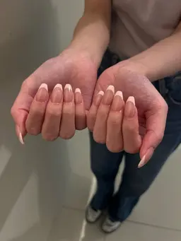 付け替えオフ無料✨️ハンドフレンチ10本💅ドライケア付き！(ベースカラーもお選び頂けます🙂)