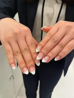 ソフトジェルオフあり限定【ハンドフレンチ・カラーグラデーション】(クリアベースのみ)技術向上の為練習モデル募集