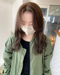 【4月新大学生限定】カット＋カラー🩵7000円☘️