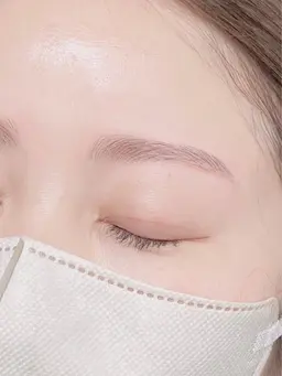 【🫧眉ワックスで垢抜けふんわり眉に】なりたいイメージに合わせて眉をデザイン、ワックスで産毛と古い角質までオフ🫧