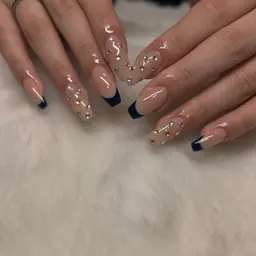 フレンチネイル🩶【オフあり】