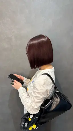 ワンカラー（暗・黒染め×）+  カット+ トリートメント￥4000​〜​