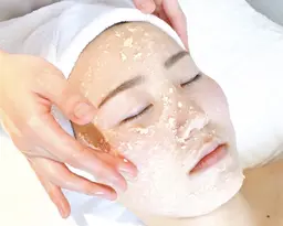 【23日学生限定❤️❕】ニキビ/ニキビ跡/毛穴/乾燥などが気になる方⭐️3300円‼️