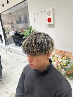 成人式前クーポン【今年成人式のメンズ限定】メンズカット＋デザインパーマ