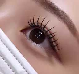 【今だけ！限定価格！】フラットラッシュ 100本× 束感コーティング仕上げ👀✨¥4950→¥4180