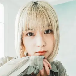 【🎉1日でハイトーンヘアー⭐️】ダブルカラー(ブリーチ2回)+カット+艶トリートメント