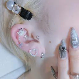 イベントにおすすめ💎耳つぼジュエリー両耳10粒💎💕リピーター様+550円