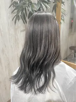 🦋アンブレラカラー🦋【ブリーチ込み】無料トリートメントつき✨️