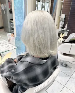 オススメNo1👱‍♀️エフェクトブリーチ+フルカラー+クイックトリートメント