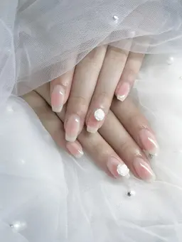 【本日限定🉐】《オフあり》チークネイル💖ご新規様オフ無料✨【ミニモ限定🉐大きいパーツ1つ無料】