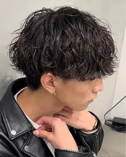 【平日1名様限定クーポン‼️✨】メンズカット+パーマ🌀