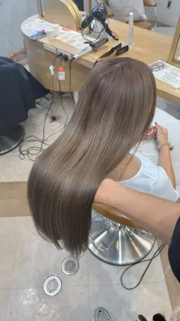 大学生に大人気🎓ブリーチなしで垢抜け透明感ダブルカラー✨️