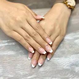 【Hand】ホワイトフレンチネイル★ご新規様オフ無料 ¥4000→¥2900