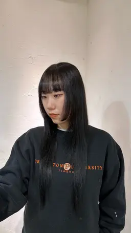 うる艶　縮毛矯正✨+前髪カット　Aujuaクイックトリートメント付