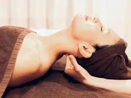 【モニター&口コミご協力】小顔コルギ×上半身コルギ /60分体験