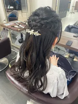【コンサートやお呼ばれに】🎀ヘアセット🎀