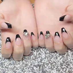 フレンチネイル