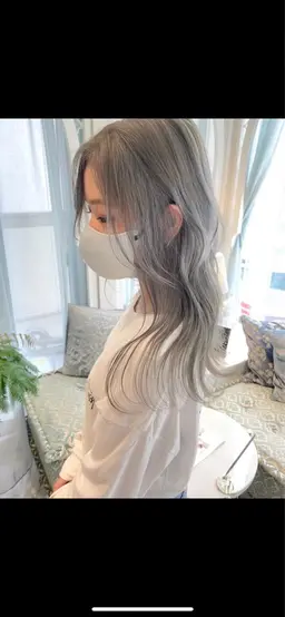 【ケアブリーチ使用✨ハイトーンブリーチカラー❤】1ブリーチ+艶カラー+ブリーチ特化トリートメント✨