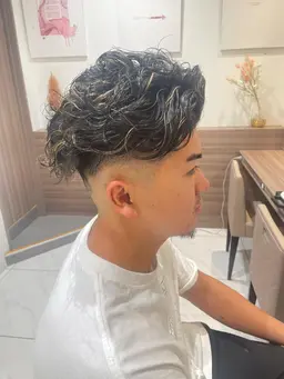 🌟新生活応援❗️♠️メンズカット＋メッシュパーマ♠️🌟【カット＋メッシュパーマ＋2step treatment】🌸