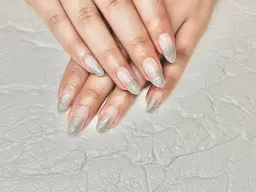 【★新スタッフ対応★】パラジェル利用♪うるちゅる！ラメグラデーション 【1000円オフ】ネイルオフ別料金500円🩷