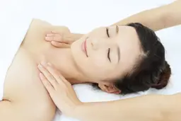  「至福のデコルテリラックスフェイシャルエステ60分」リラックスと美肌改善を叶える、デコルテフェイシャルエステ