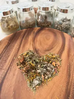 ハーブの読み取り付きよもぎ蒸し(30分)