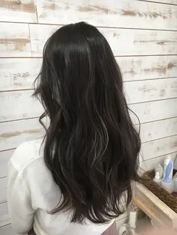 😻イルミナカラー&Aujuaトリート&コテ仕上げOK