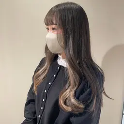 イベントにおすすめ！シールエクステ4本でデザインカラー🌈(エクステカット無料)イヤリングカラー、前髪、後毛におすすめ！