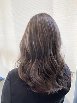 【🌈ナチュラルメッシュコース🌈】カラー+ハイライト+ダメージケアトリートメント🧸🍀