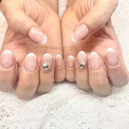 ハンド🩷フレンチネイル