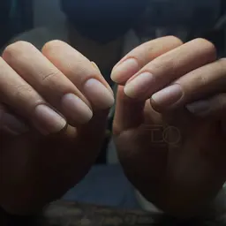 [ハンドオフ]ツヤネイル・トップコート付き❤︎甘皮ケア付き❤︎健康な自爪を守る