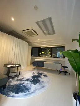 人気No.1⭐️オーダーメイド整体【ドライヘッドスパ×整体施術】丁寧にカウンセリングを行います。