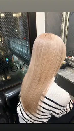 《艶髪ハイトーン✨》ケアブリーチ×2➕カラー➕BYKARTE(5step)トリートメント‼️