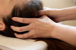 【眼精疲労/不眠/脳疲労】ドライヘッドスパ+肩マッサージ60分 10500→