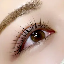 🍑ラッシュリフト&眉毛ワックス🍑まつげと眉毛のお得なセットメニューになります💫