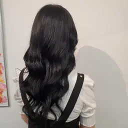 『ロング料金なし』黒染めを使わず黒髪へ🐦‍⬛+1stepトリートメント