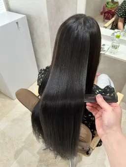 ✨1日3名限定✨❣️〈縮毛矯正〉❣️〈⭐️ミニモ特別価格⭐️〉🍀オリジナルトリートメント付き🍀