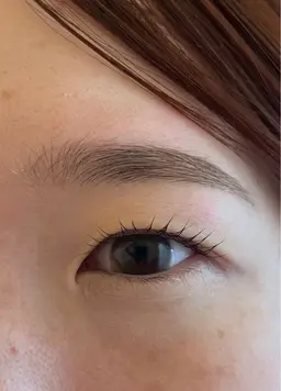 １２月23、24のみ⭐️まつげパーマ＋アイブロウの同時セットメニュー。ミニモ特別価格のご提供となっております。