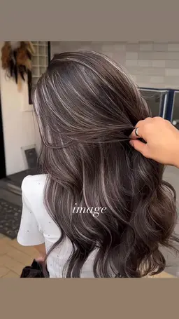 白髪ぼかしハイライトカラー※白髪がある方限定