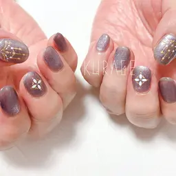 角度によって輝きが変化する✨奥行き感のある50色から選べる【ハンドマグネットネイル】