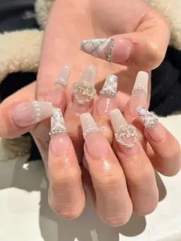 【オフ込み】韓国ネイル♪ 100分定額コース（ブランドパーツ ok）¥10000