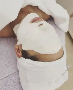 ご新規様限定。アドバンスコース　エステ50分+美白透明感うるおいたっぷり石膏パック付き