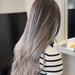 【㊗️卒業生限定✨】ダブルカラー+Aujua 1 stepトリートメント（ブリーチなしダブルカラーも可）【ミニモ学割】