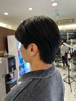 『✨パーマ落とし✨』他店でパーマがかかりすぎた。。思ってたのと違う。。気分を変えて落としたい。そんな方にとてもおすすめ！