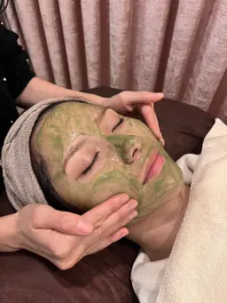 【★目指せ水光肌★】美容液成分98％配合国産ハーブピーリングで角質×毛穴×ニキビ×美白　30分　\4,500