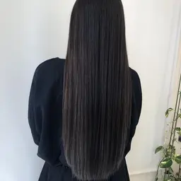 ✨ 12月限定【美髪矯正】最新の縮毛矯正+3ステップトリートメント　最終受付17時　ロング料金別