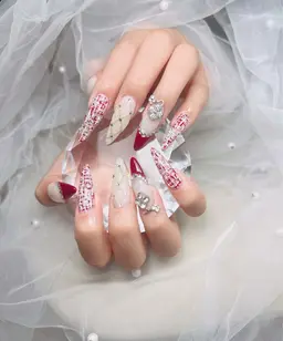 NEW OPEN 持ち込みデザイン・つけ放題・やり放題　¥9500 ➡️ ¥7000