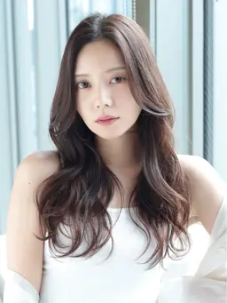 【ミニモ限定特別価格🉐】カット✂️＋艶カラー🩶＋Aujua or TOKIO 5step内部補修トリートメント🌈